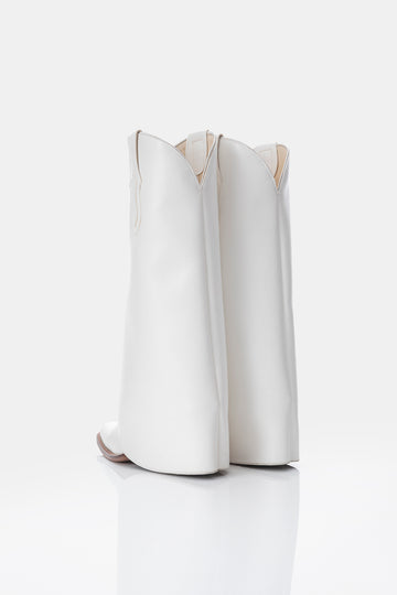 BASIC WHITE COWBOY BOOTS